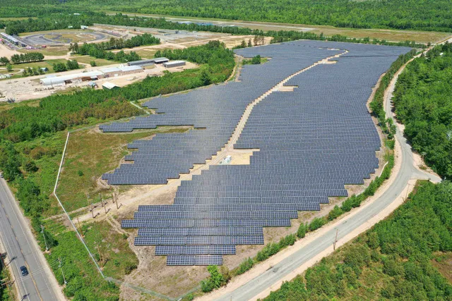 work photo from dirigosolar.com
