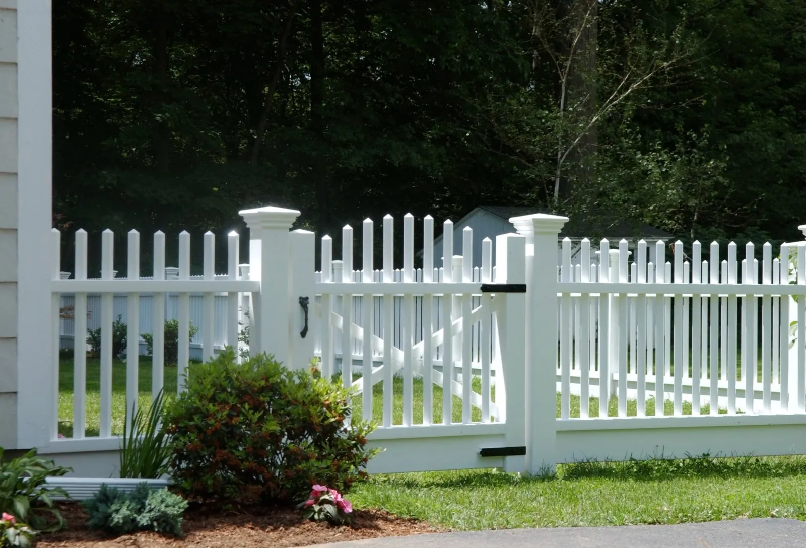 work photo from perfectionfence.com