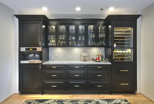 work photo from commonwealthcabinetry.com