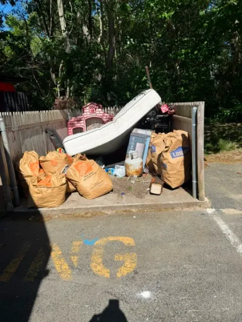 soutcoast junk image 02