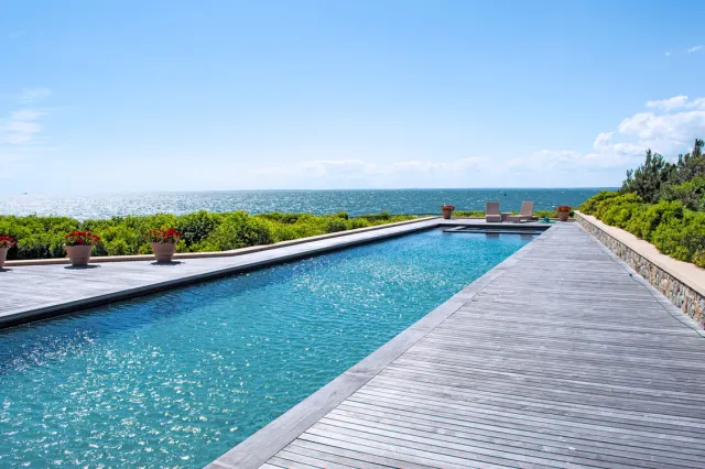 Automatic Pool Covers New England - Call 781-4-A-COVER