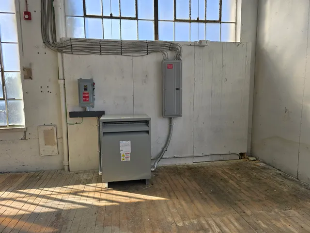 Iglehart Electric, LLC work photo