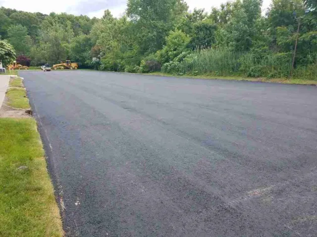 work photo from fullerpavingct.com
