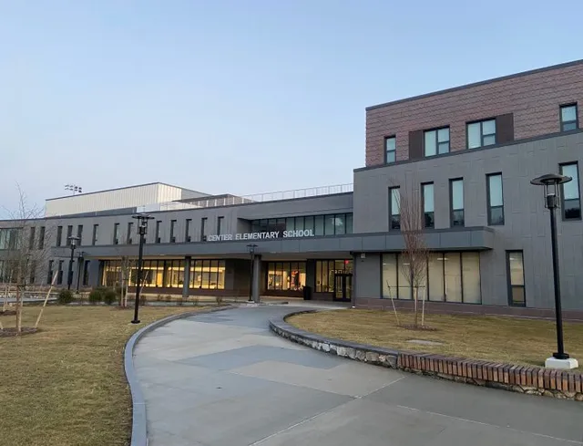 Tewksbury Elementary exterior