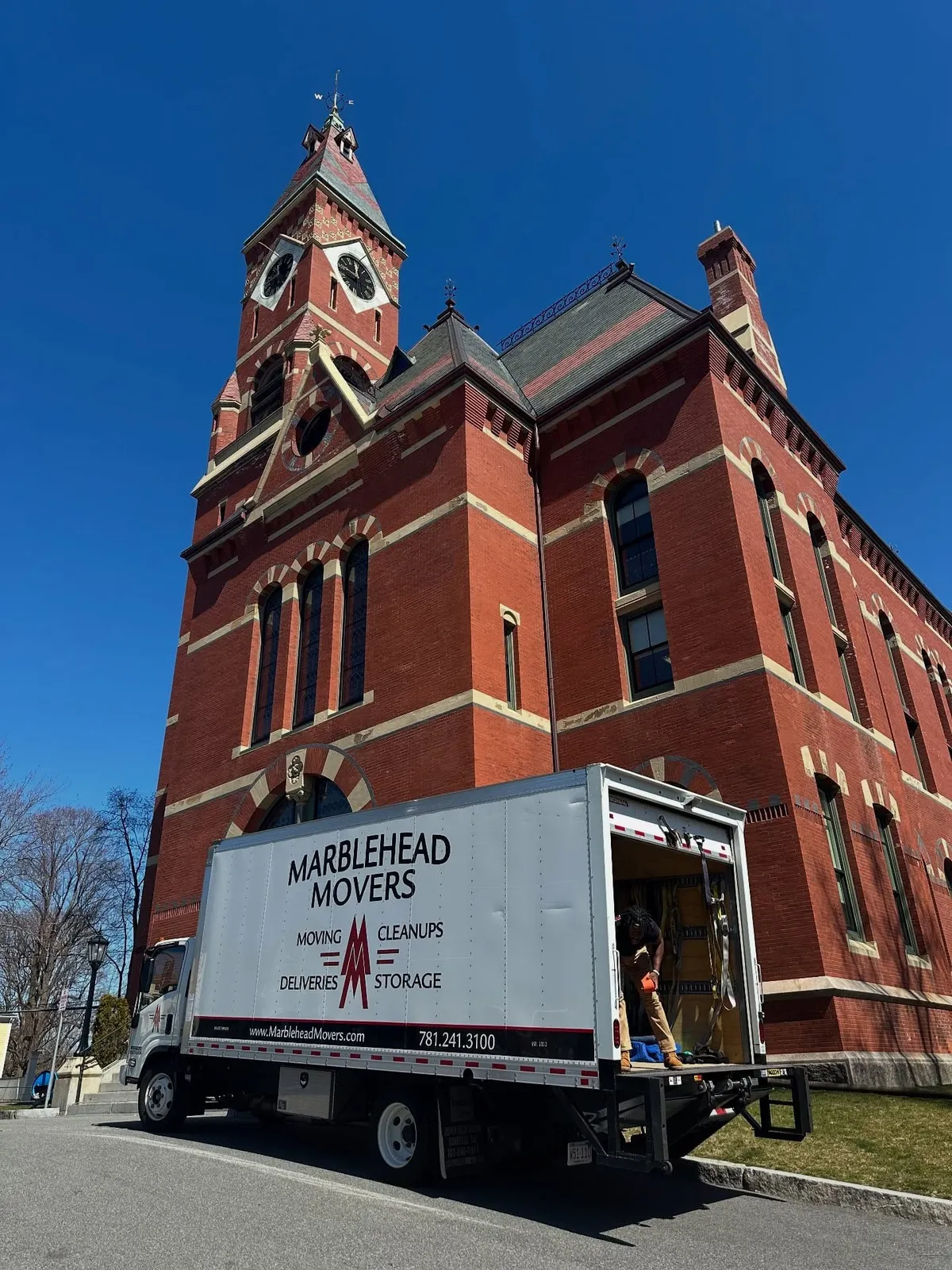Loading at Abbot Hall, Marblehead