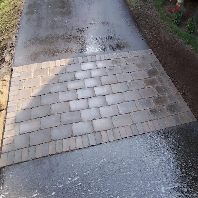 work photo from ezlandscaping.co