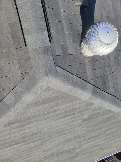 work photo from myroofguys.com