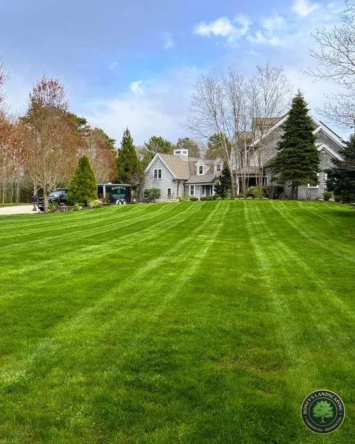 Healthy green, and a lawn that speaks for itself ?
That’s the Roney’s standard.
#RoneysLandscaping #CapeCodLawns #LawnCareDoneRight#CapeCod
