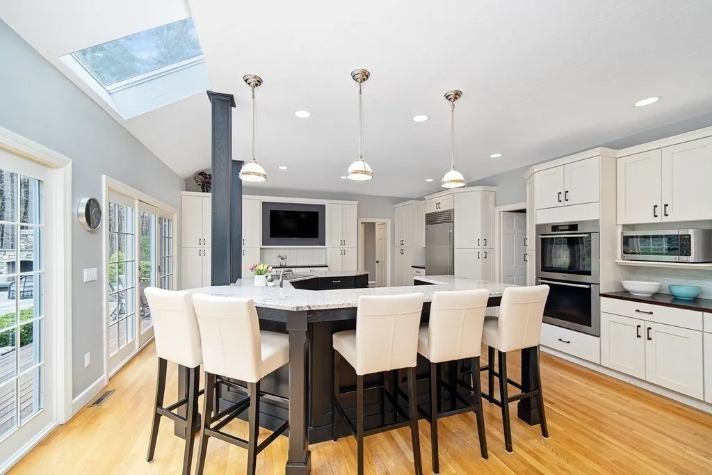 Thomas Buckborough & Associates