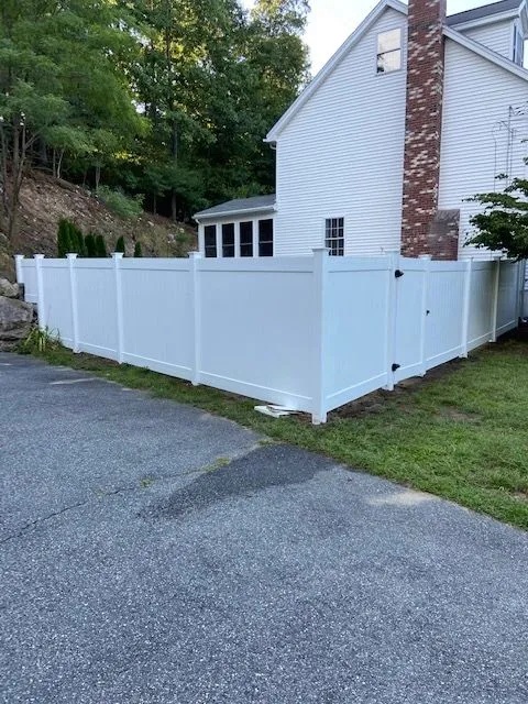 work photo from fortressfenceco.com