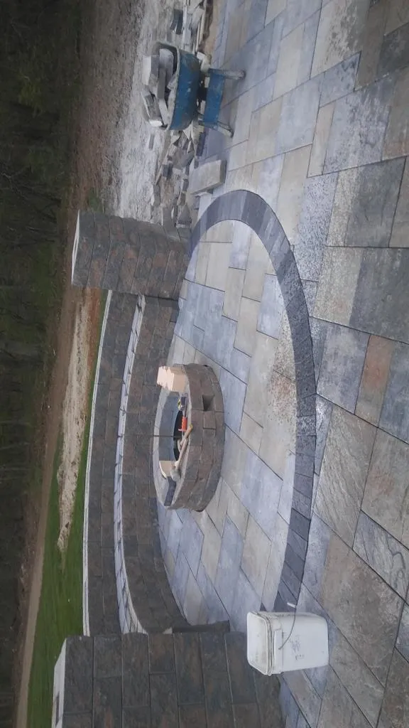 work photo from royalstonelandscapeconstruction.com