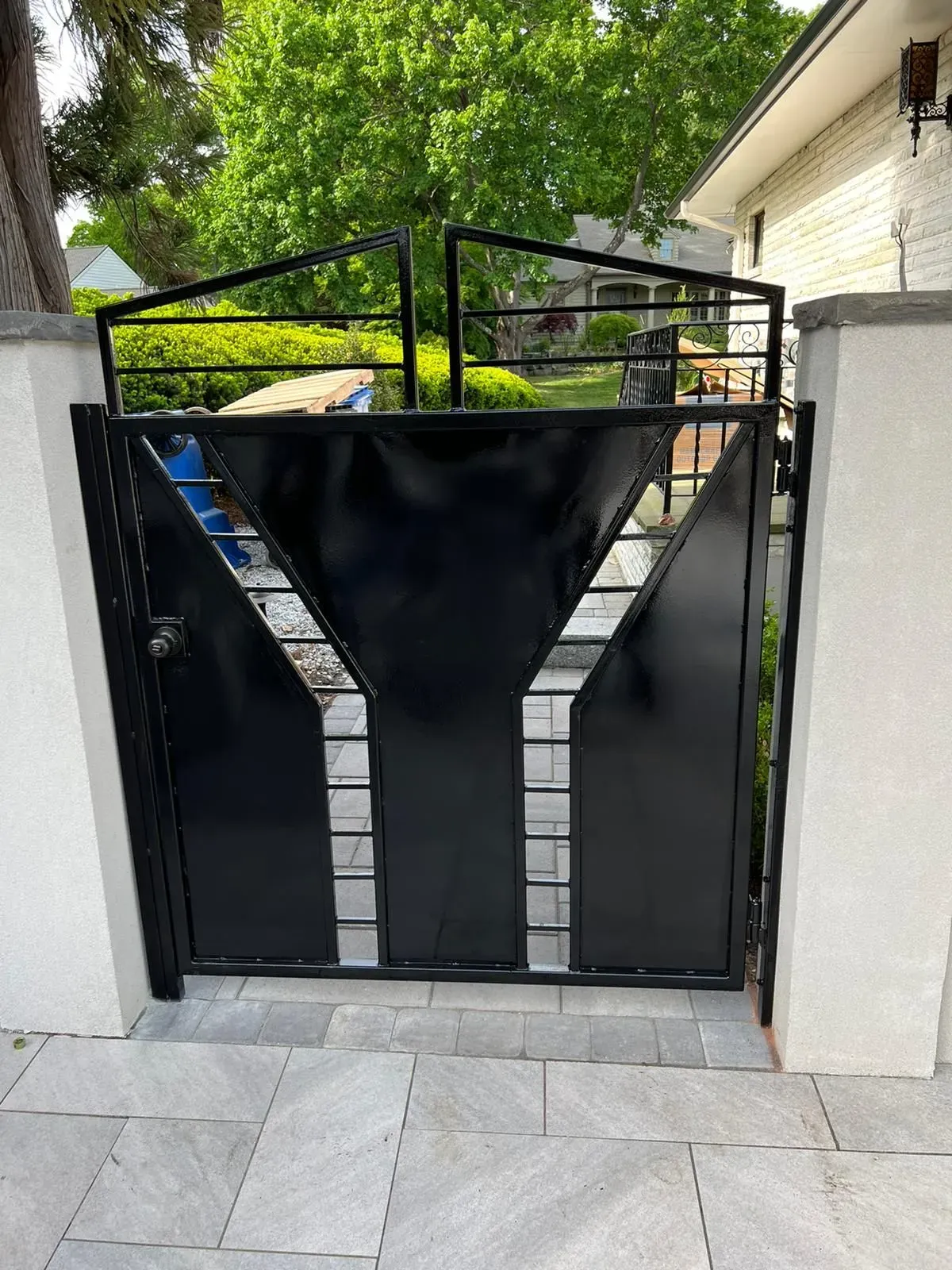 Iron gate
