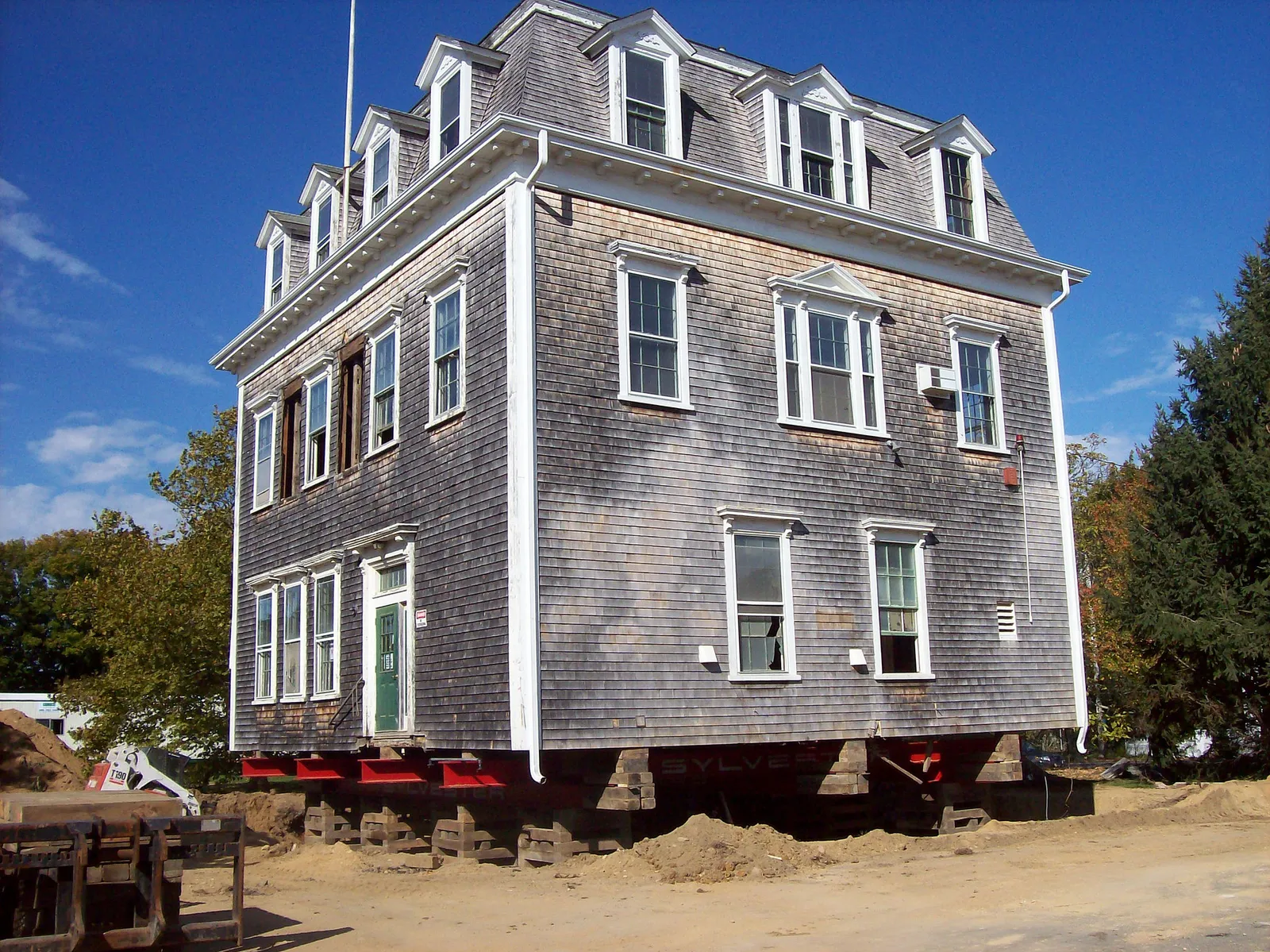 work photo from sylvesterbuildingmovers.com