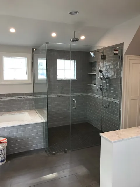 Arlmont Glass & Mirror