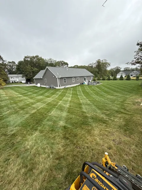 work photo from limitlesslandscapeconstruction.com