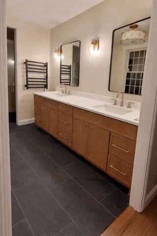 Full Bathroom Remodel – Featuring Forevermark Vanity in Petit Oak