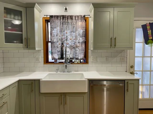 Leonel Carpentry LLC work photo