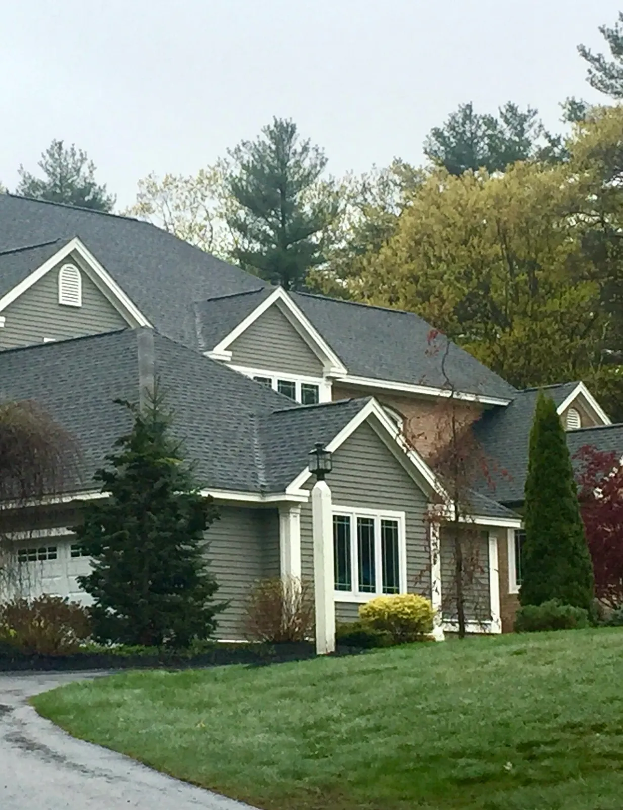 work photo from strictlyroofing.com