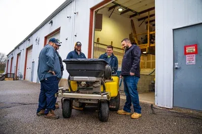 Lawn Care Careers - lawn care technicians training