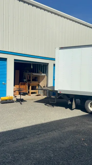 bettercallboskoboxtruck12ftwithlift.jpg