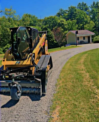 work photo from hennikerhardpackdriveways.com