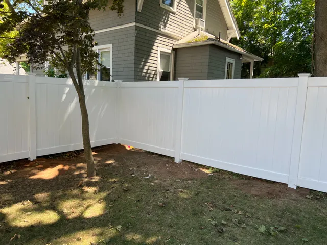 work photo from thefenceguysct.com