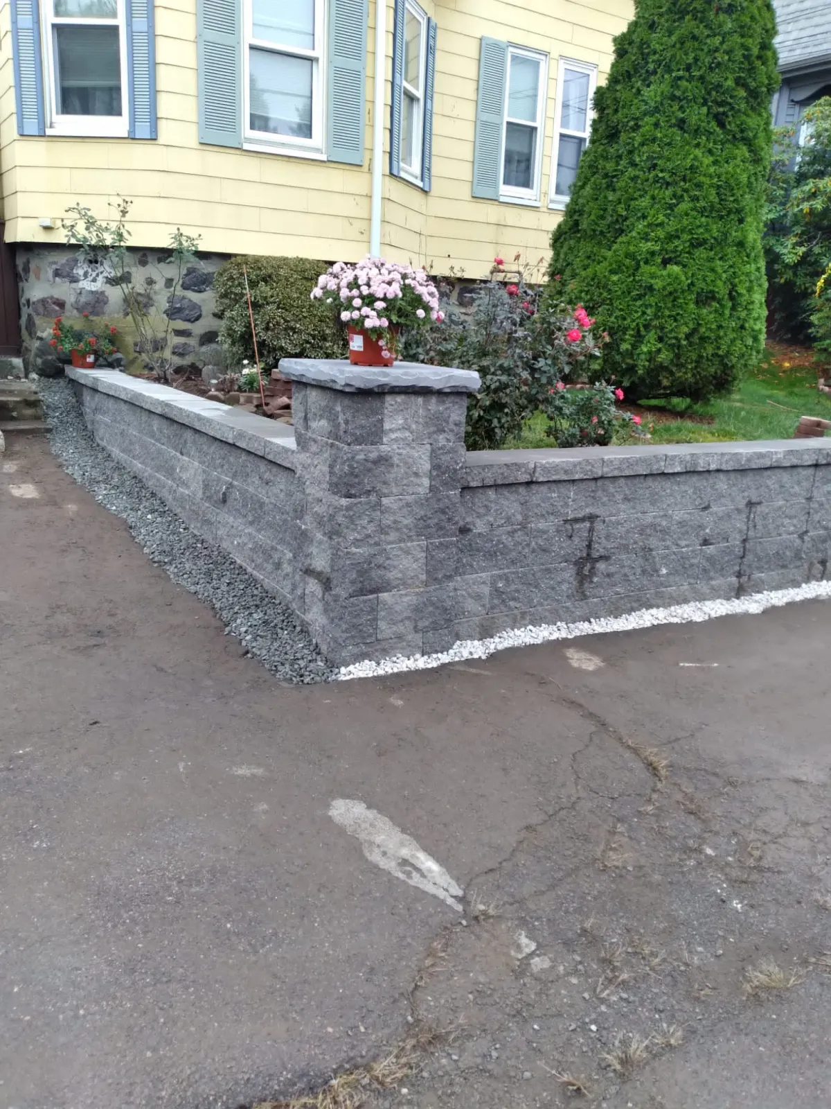 work photo from leonels-landscaping.com