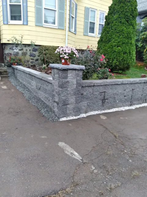 work photo from leonels-landscaping.com