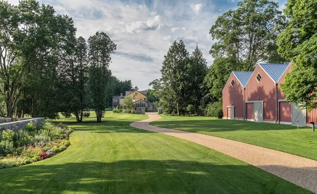 1_0_227_1sanfordtown_road_residence_exteriors_70.jpg