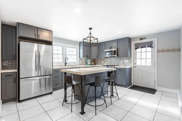 Zack Harwood Real Estate at Berkshire Hathaway HomeServices Warren Residential