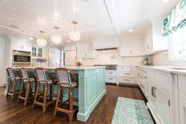 Custom Furniture & Design LLC work photo