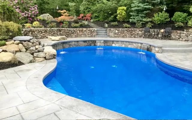 work photo from crystal-clear-pools.com