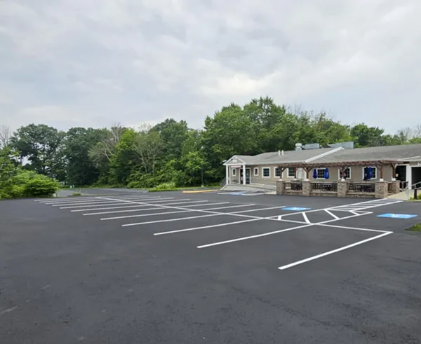 work photo from manchesterpavingandsealcoating.com