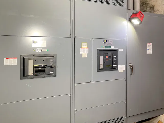 Motti Electric Co work photo
