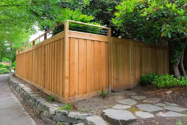 work photo from fencecontractorwarwick.com