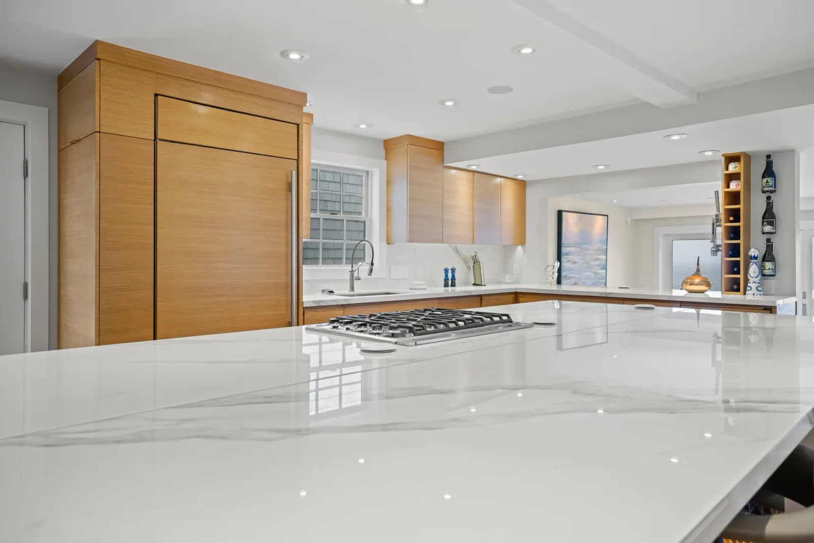 Modern kitchen with polished quartz countertops