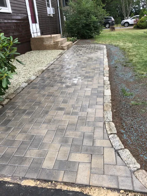 work photo from lincolngrovelandscape.com