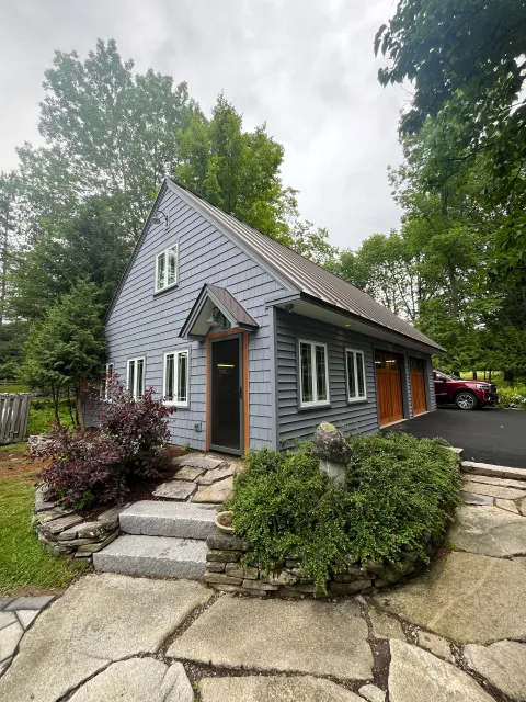work photo from fairbanksroofingmaine.com