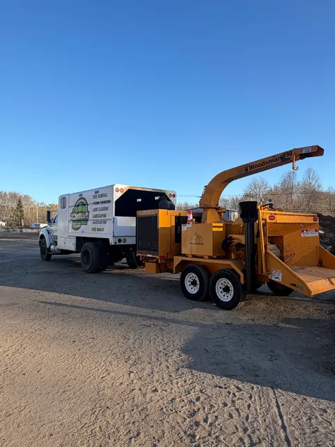 Powells Tree Service work photo