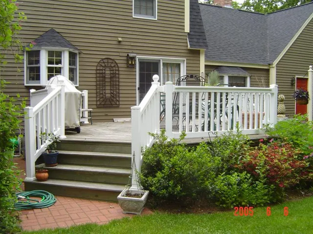 Vinyl Railing, left