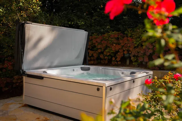 jacuzzi-hot-tub-for-sale-cape-cod
