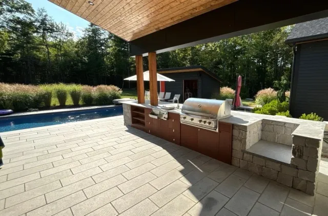 Outdoor Kitchen Pattern Flagstone Pool Thin Veneer Website-1-Sep 10 2024 07_46pm-BnKU.jpg