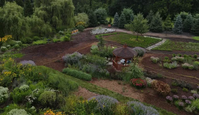 Lincoln Natural Gardens