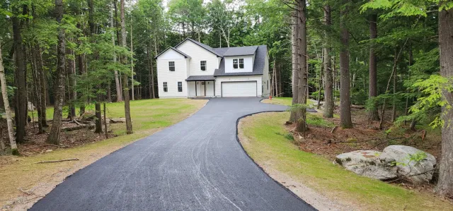 work photo from prioritypaving.com