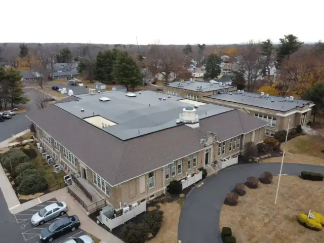 work photo from guaranteedroofingct.com