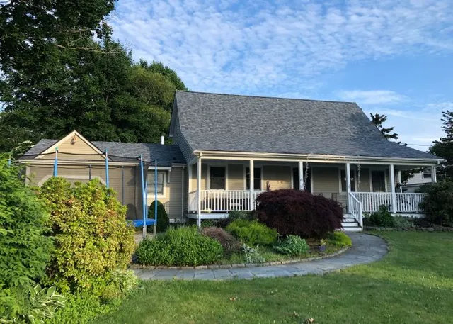 work photo from worcesterroofingpros.com