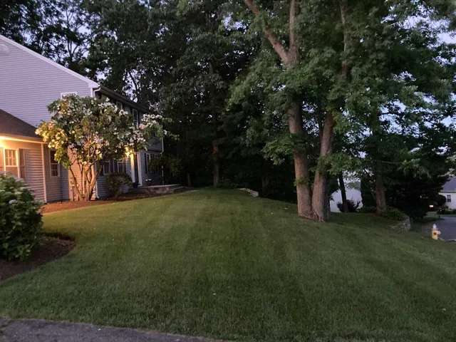 work photo from fourseason-landscaping.com