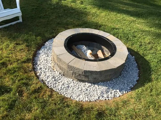 Veader's Landscaping work photo