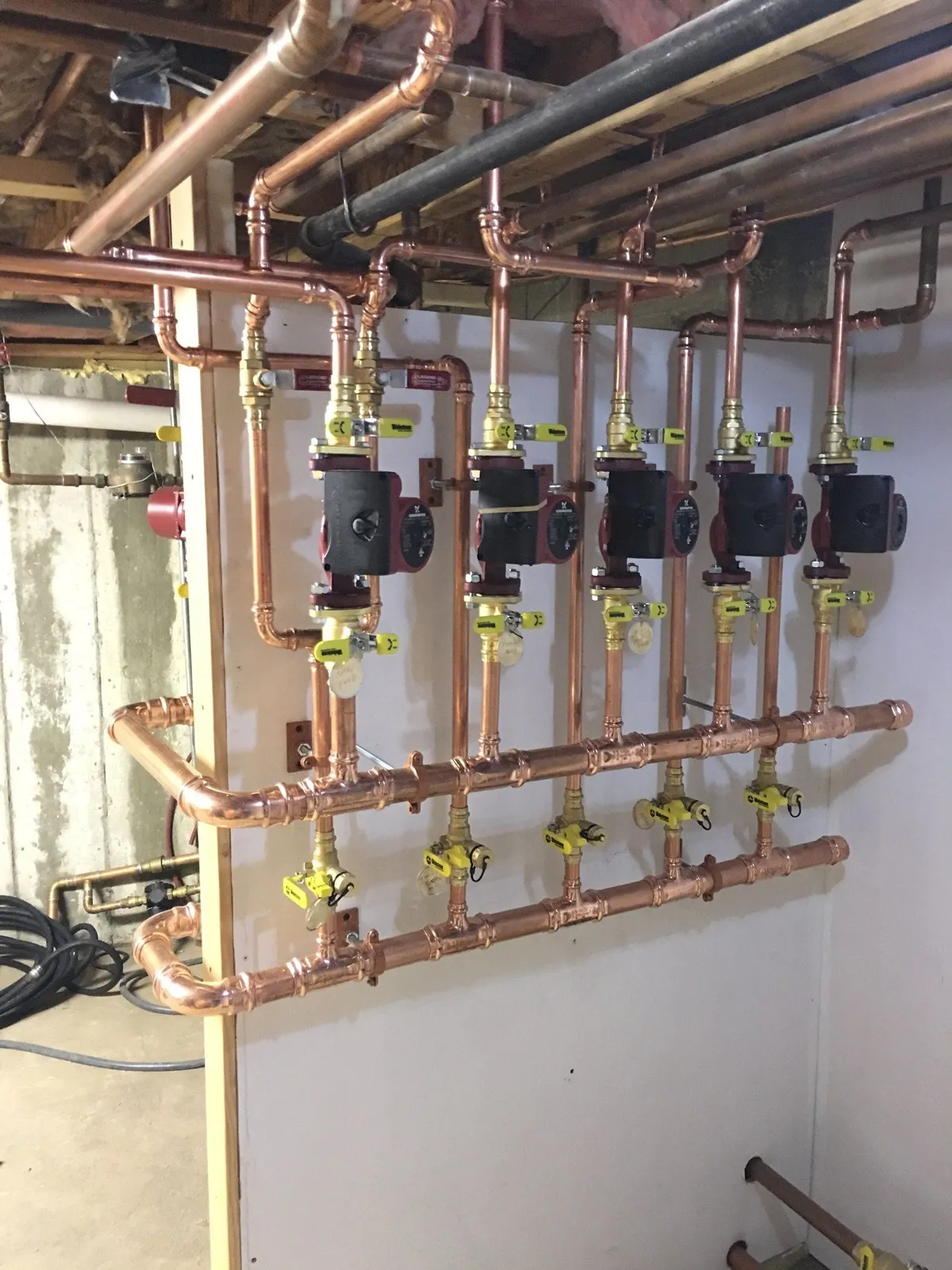 Copper near-boiler piping with circulator pumps