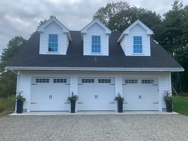 Shamrock Overhead Door work photo
